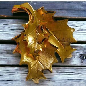 Autumn Leaf Leaves Cluster Brooch Pin Lightweight Vintage Gold Tone Shiny Estate